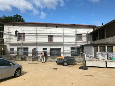 Longère entièrement isolée par l’extérieur, avant l’enduit de finition